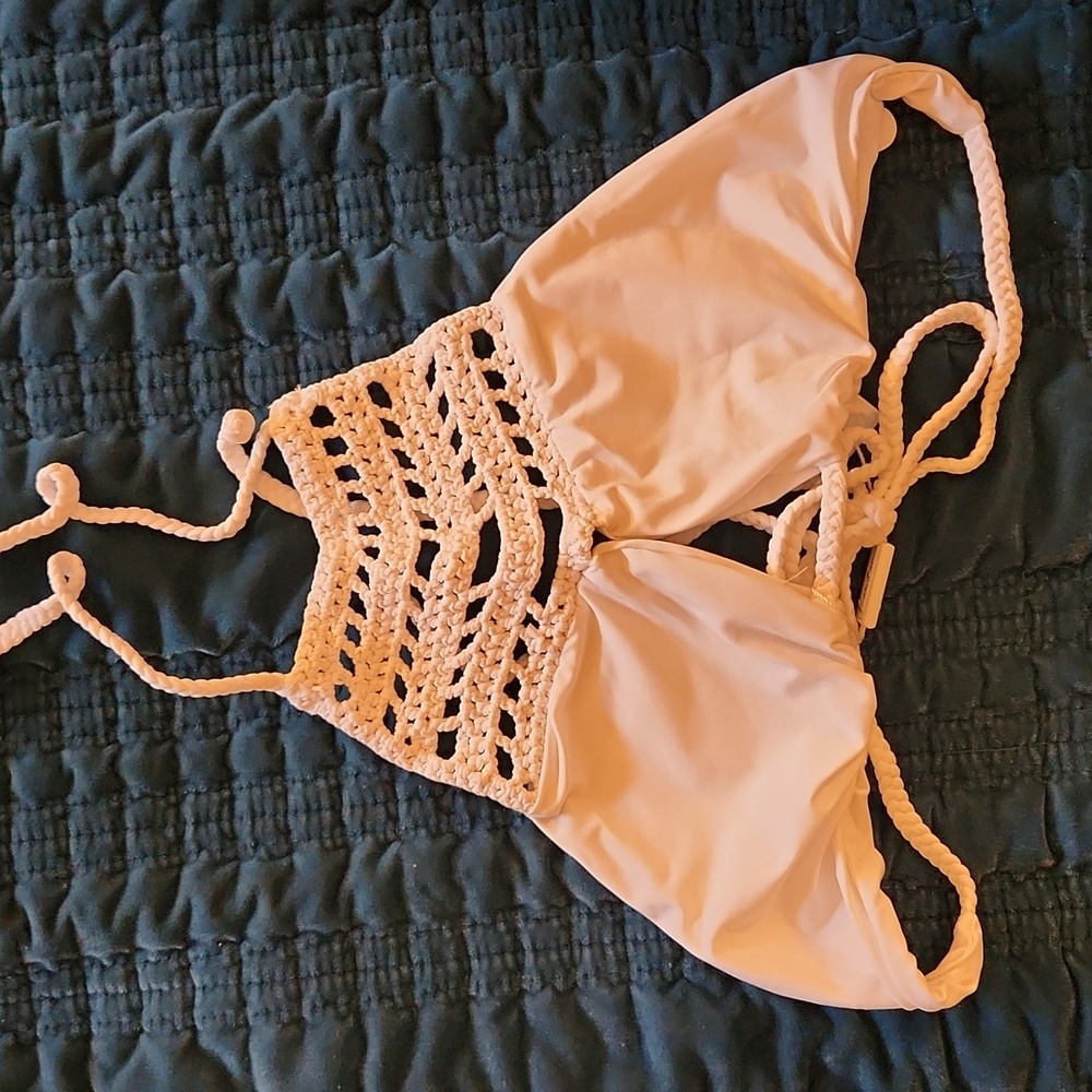 Frankie's bikini Mimi top in white.